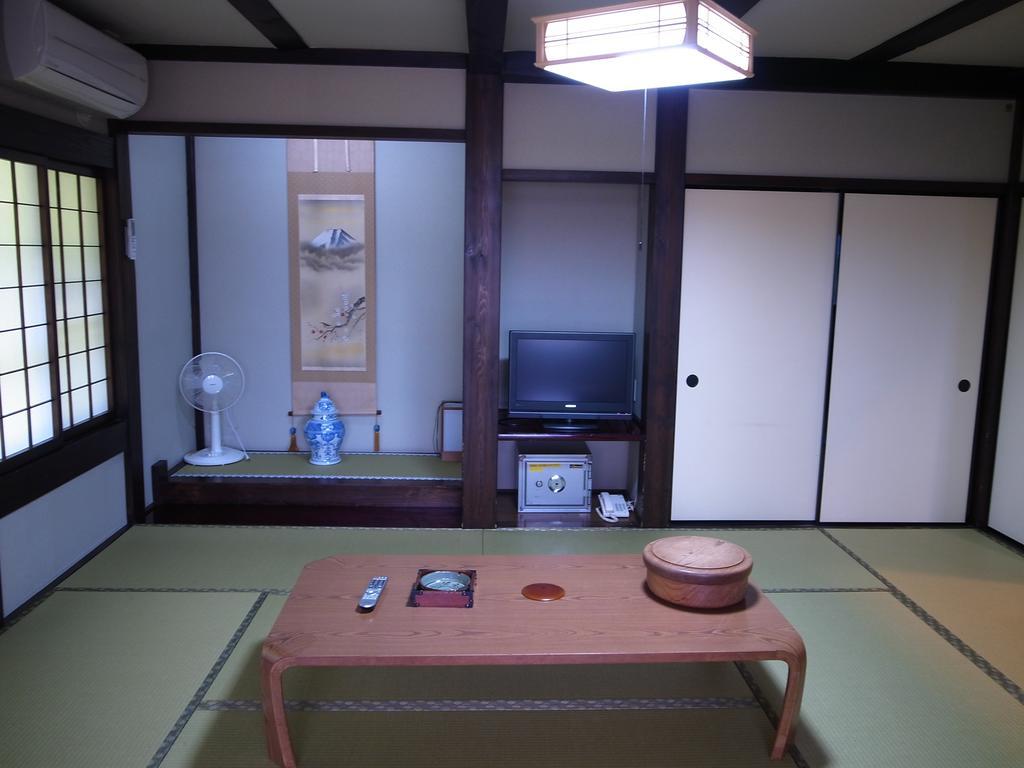 Ryokan Murayama Takayama  Exterior photo